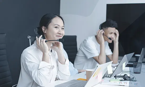 Mitarbeitende im Contact Center nutzen ASC Neo für Sprachaufzeichnung und Qualitätsmanagement