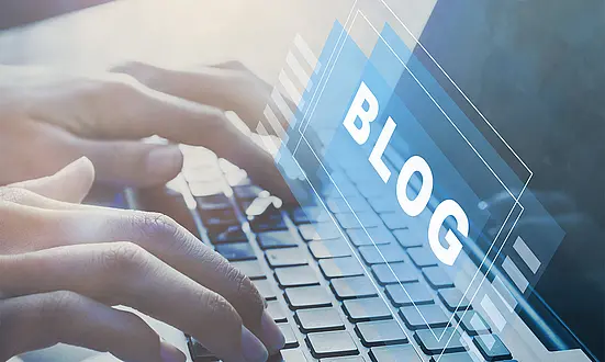 Person typing on laptop – teaser image for the ASC blog and latest expert articles